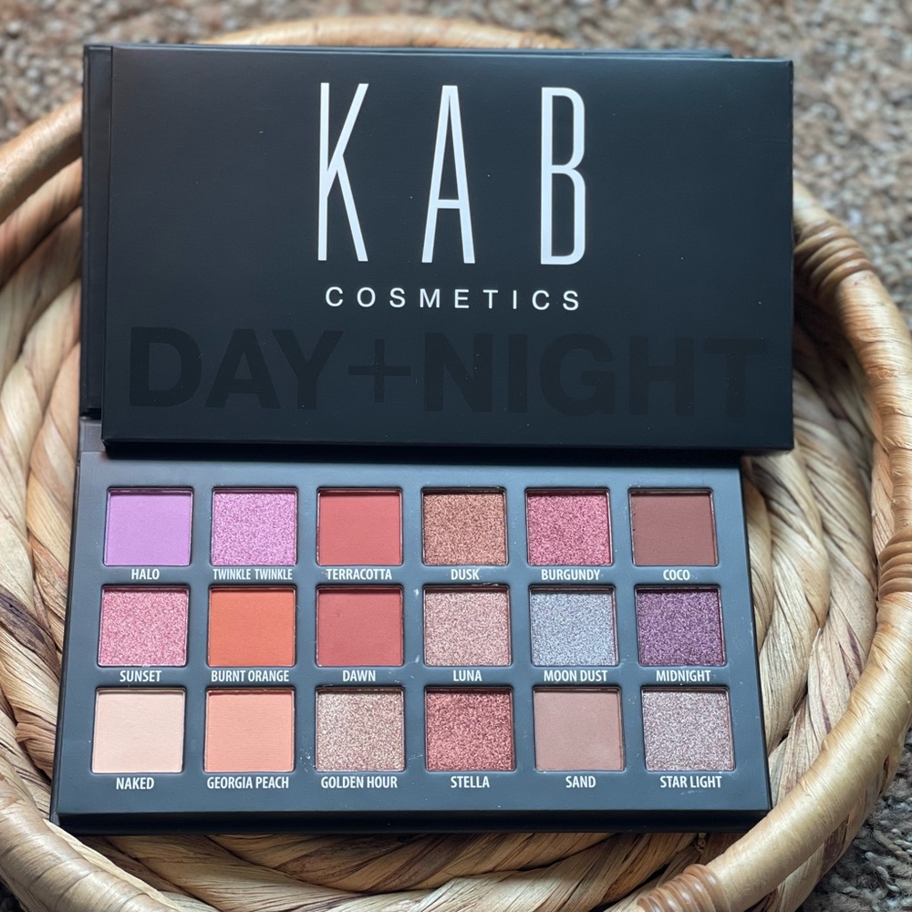 KAB Day + Night Eyeshadow Palette